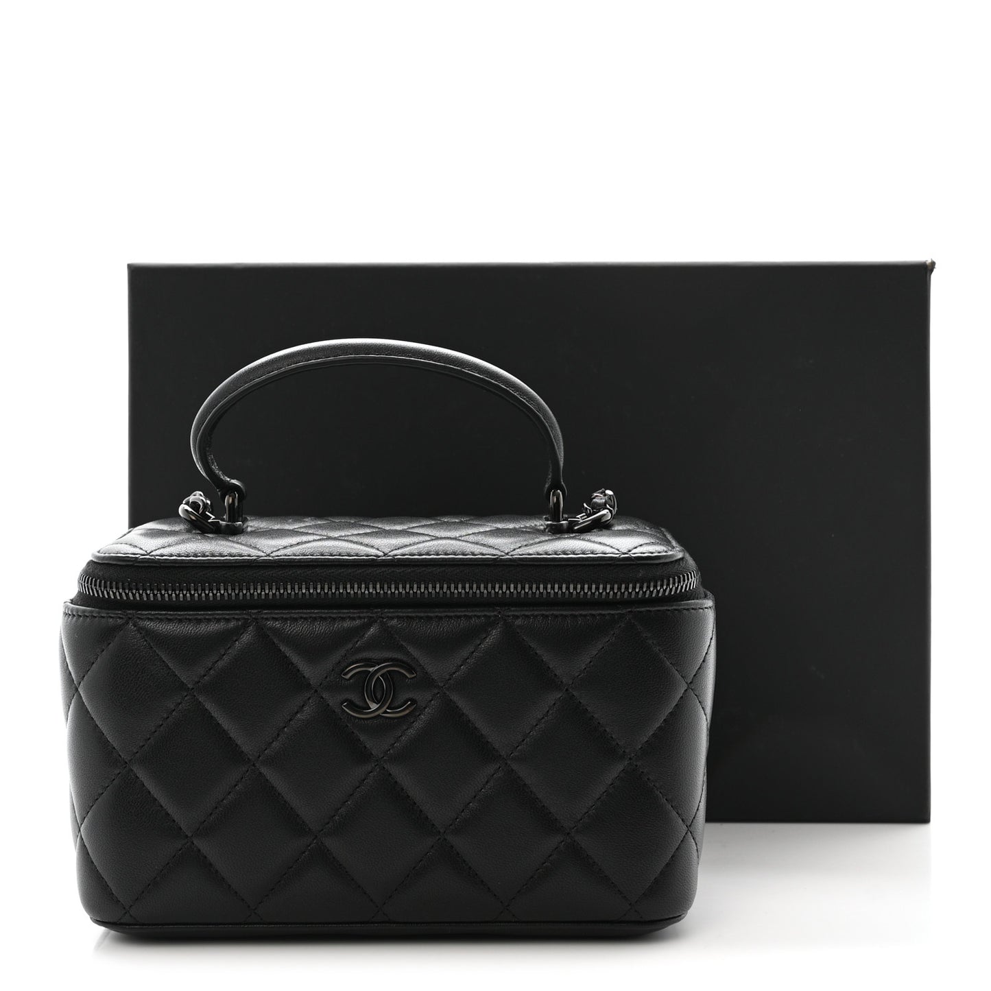 Lambskin Quilted Small Top Handle Vanity Case With Chain So Black