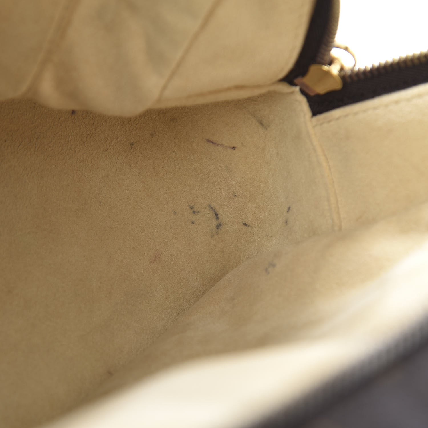 Louis Vuitton Monogram Manhattan PM 13 of 20