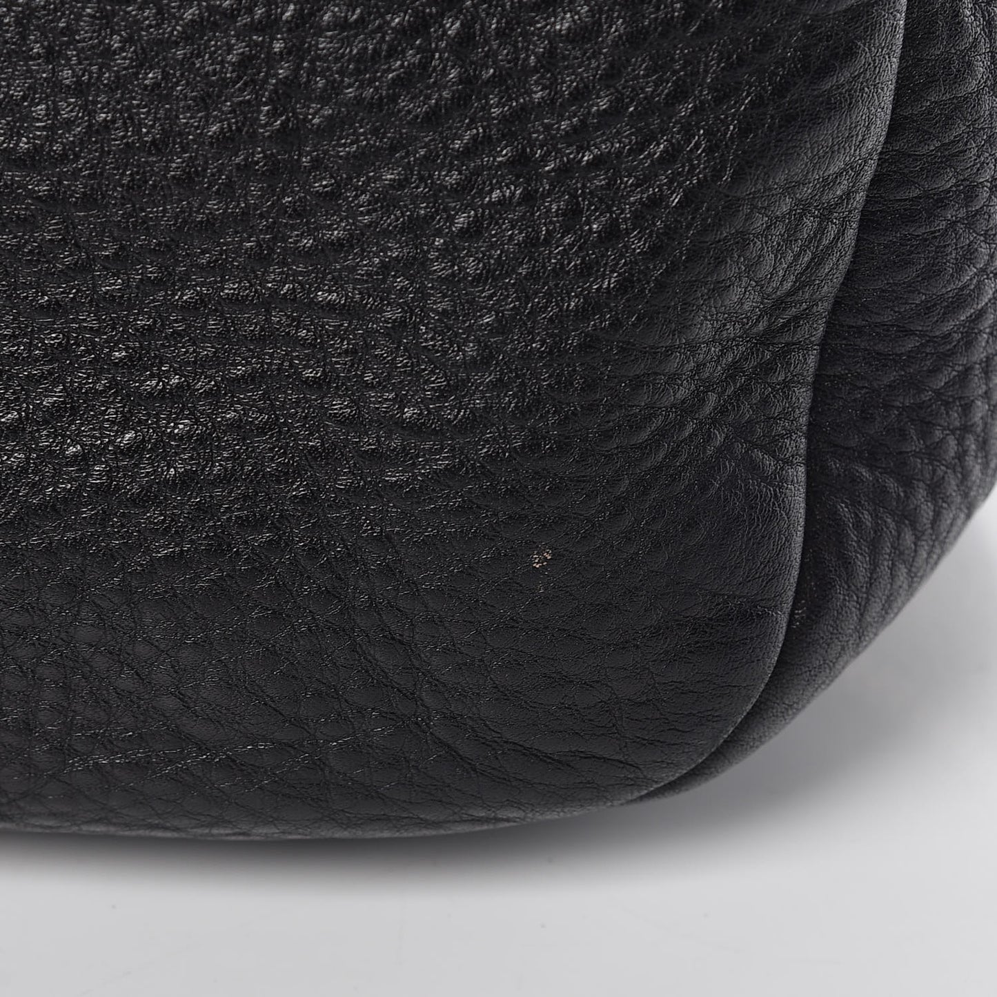Vitello Daino Side Zip Pocket Hobo Black