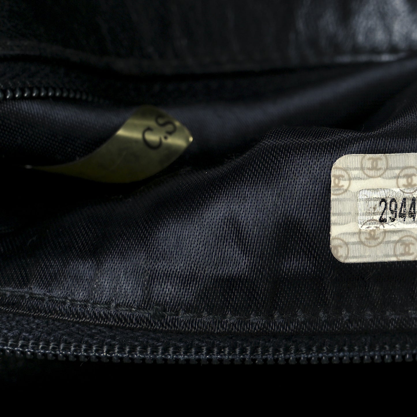 Caviar Quilted Flap Camera Case Black