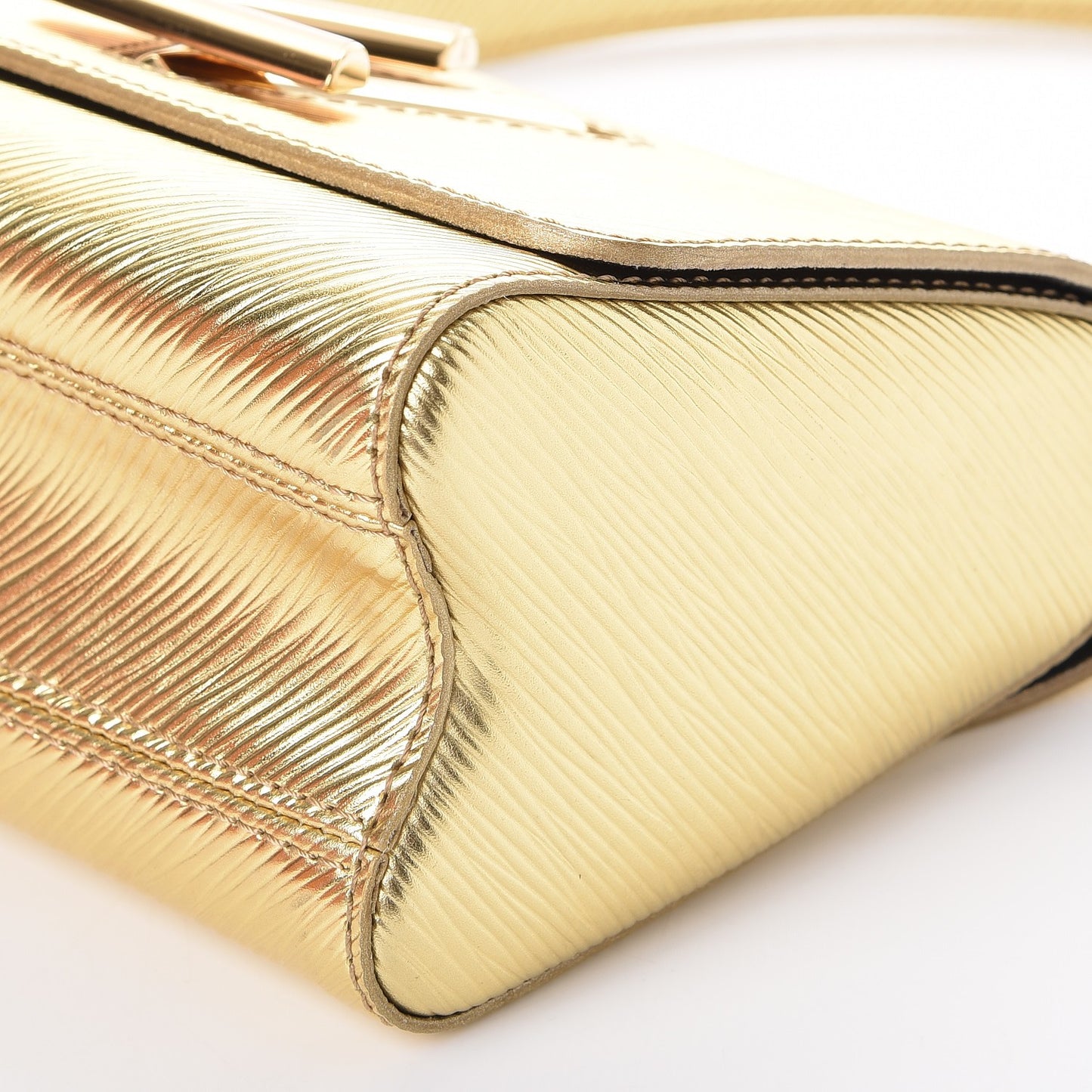 Epi Twist Shoulder Bag PM Gold