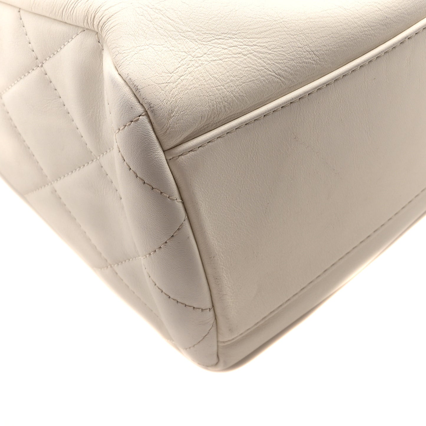 Calfskin Chain 20s Signature Hobo White