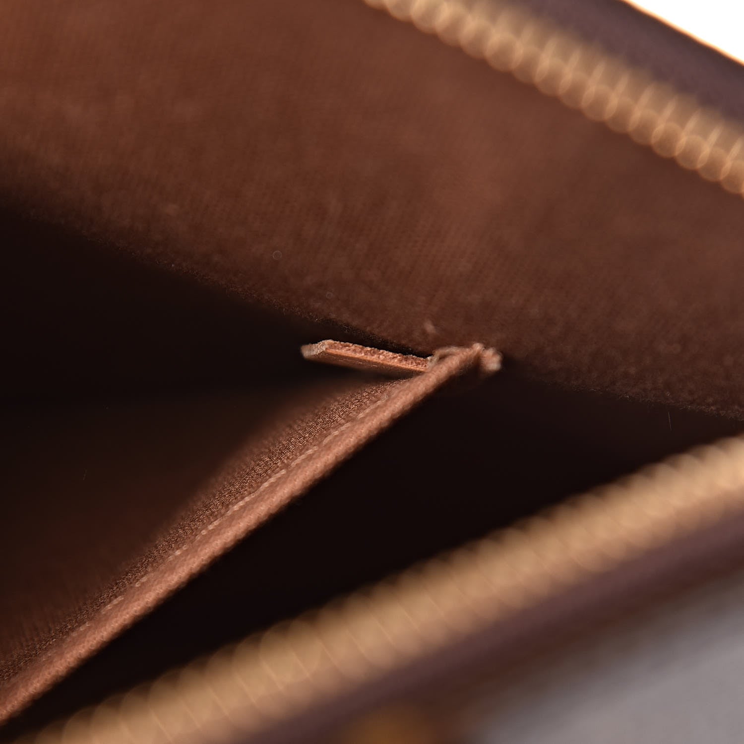 Louis Vuitton Monogram Alma GM 7 of 15