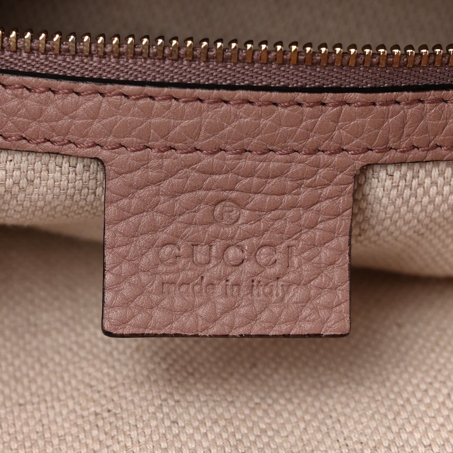 Pebbled Calfskin Large Soho Hobo Camelia