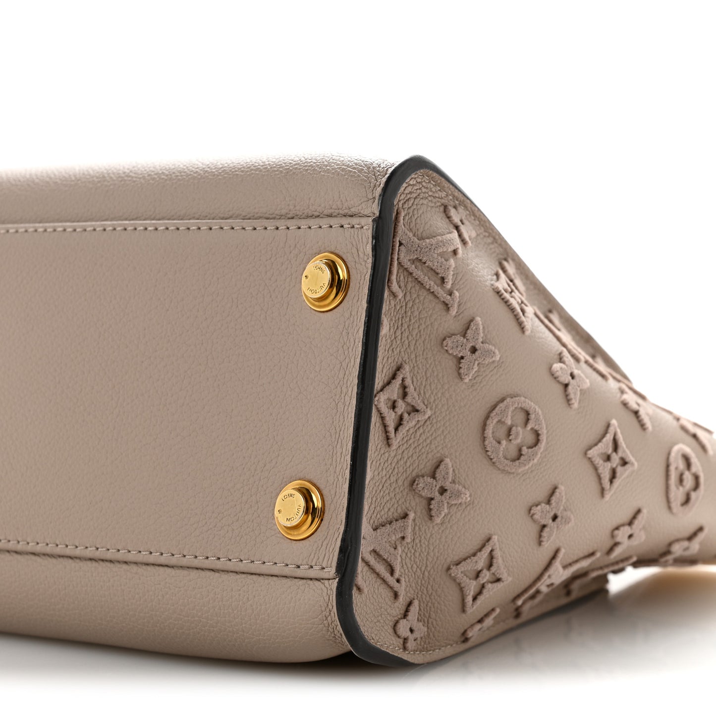 Calfskin Monogram Tufting On My Side Galet