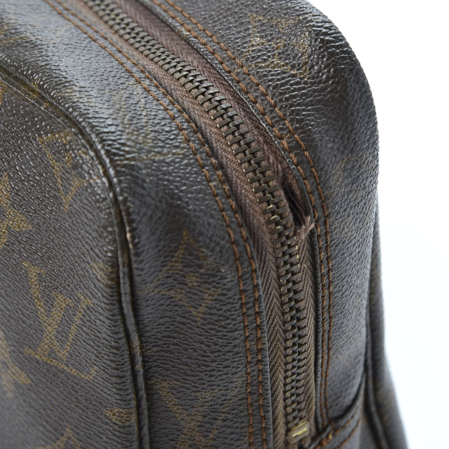 Monogram Trousse Toilette 28