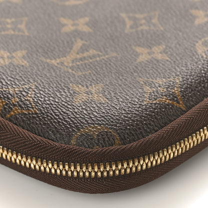 Louis Vuitton Monogram 13 Inch Laptop Sleeve 10 of 10