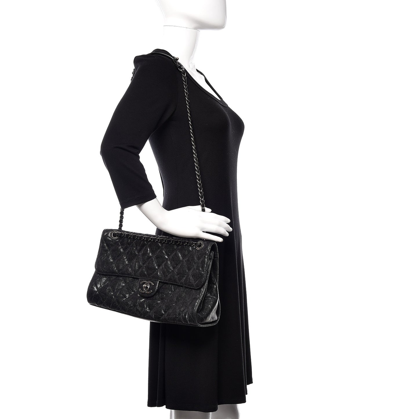 Crumpled Grained Calfskin Jumbo CC Crave Flap Black