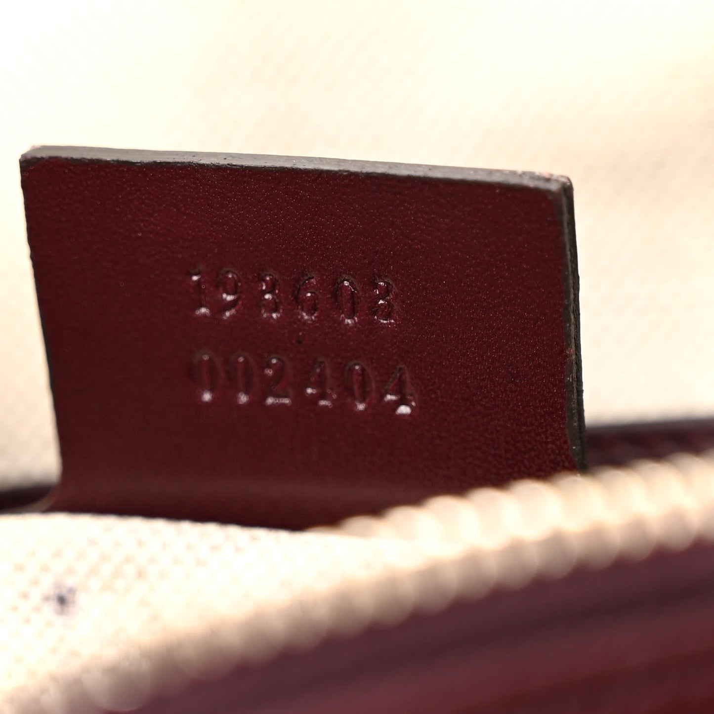 Imprime Monogram Medium Joy Boston Bordeaux