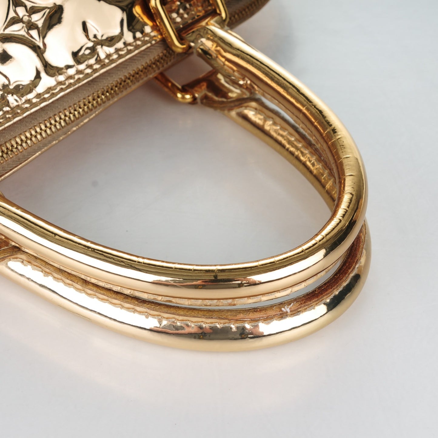 Monogram Miroir Alma MM Gold