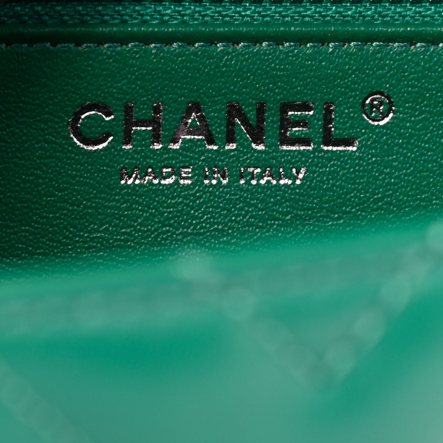 Lambskin Chevron Quilted Medium Single Flap Green