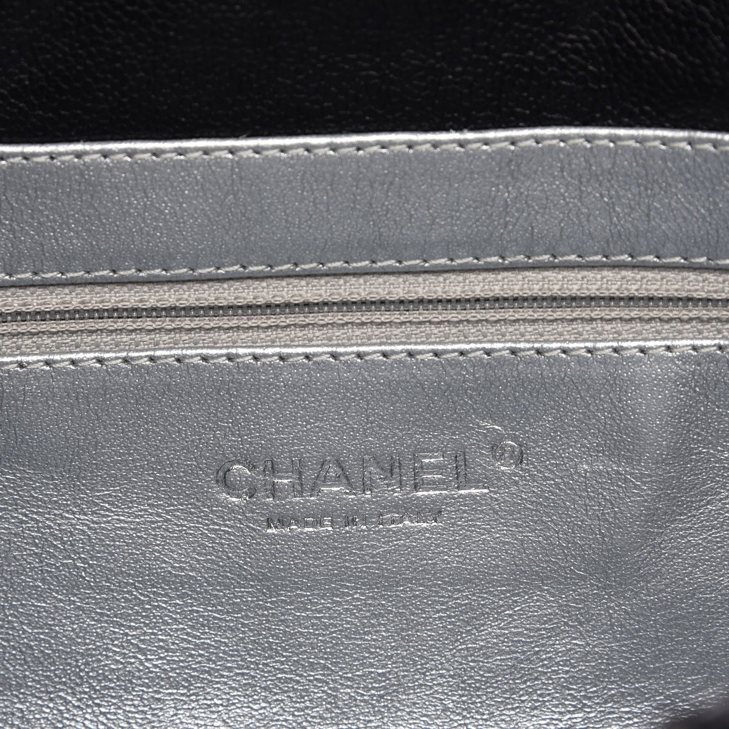 Glazed Caviar Quilted Modern Chain Flap Black
