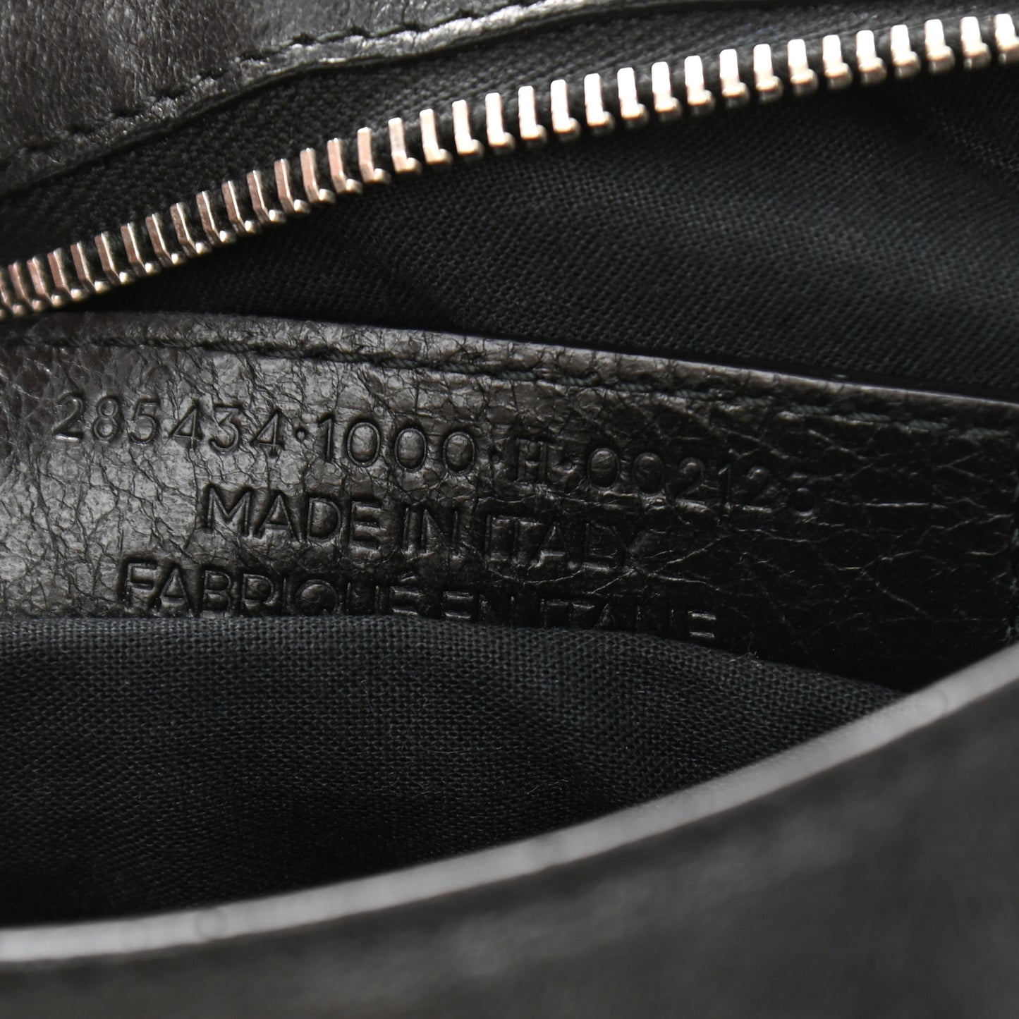 Agneau Giant 12 Silver Hardware Town Black