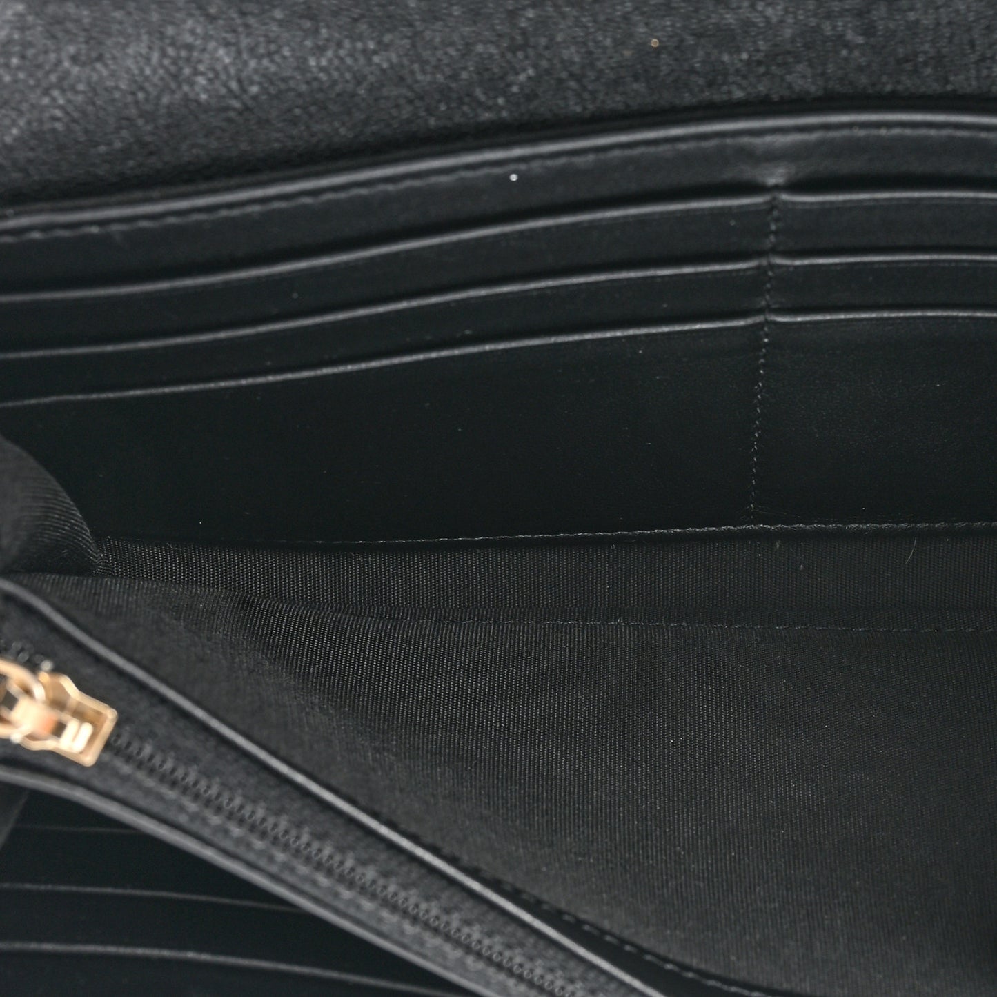 Caviar Quilted Large Boy Gusset Flap Wallet Black