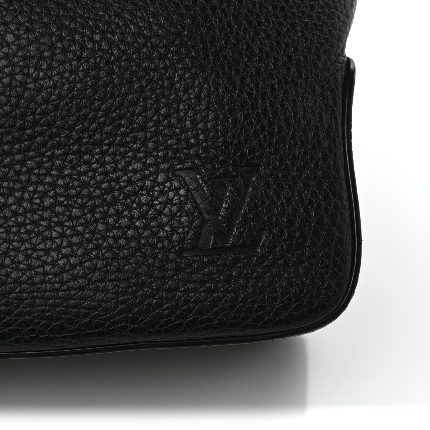 Louis Vuitton Taurillon Greenwich Black 12 of 12