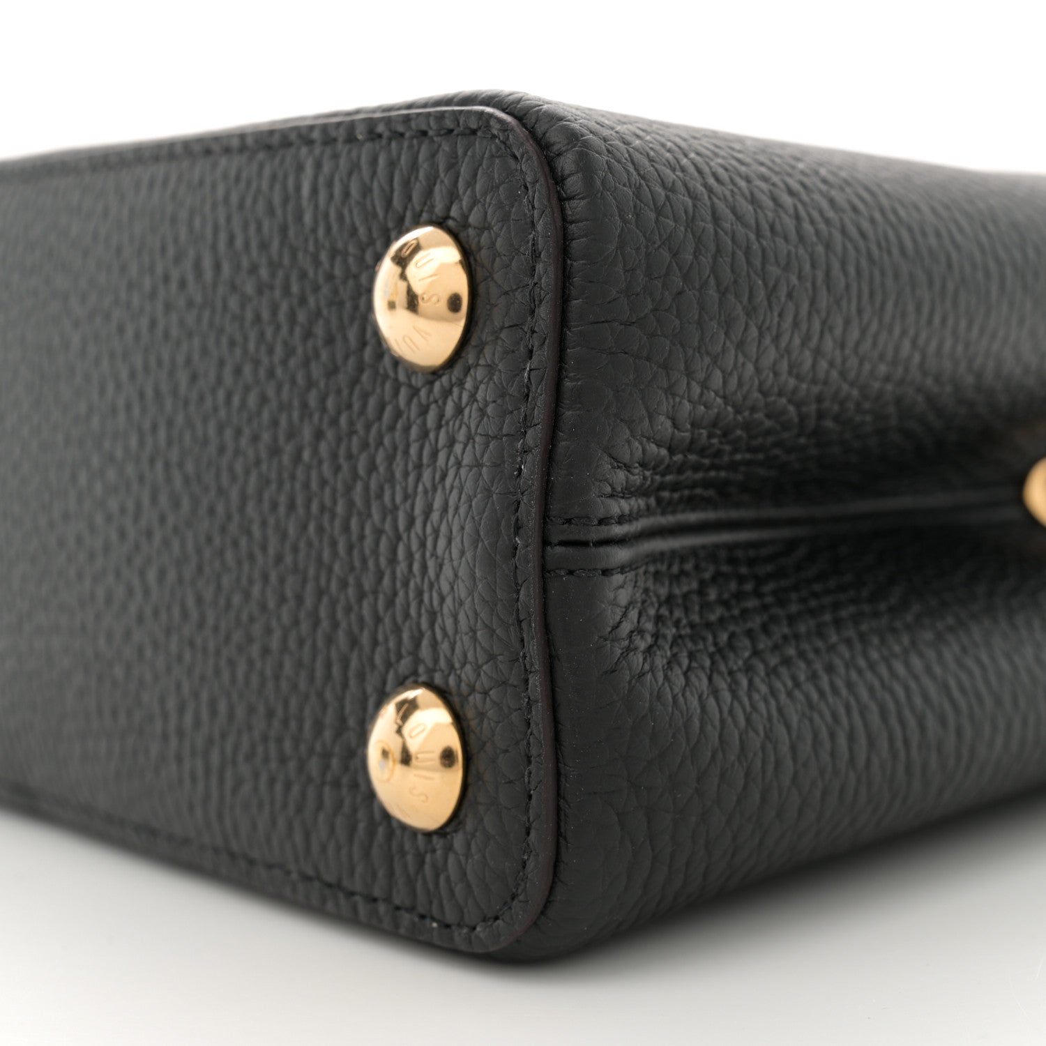 Louis Vuitton Taurillon Capucines BB Black 9 of 9