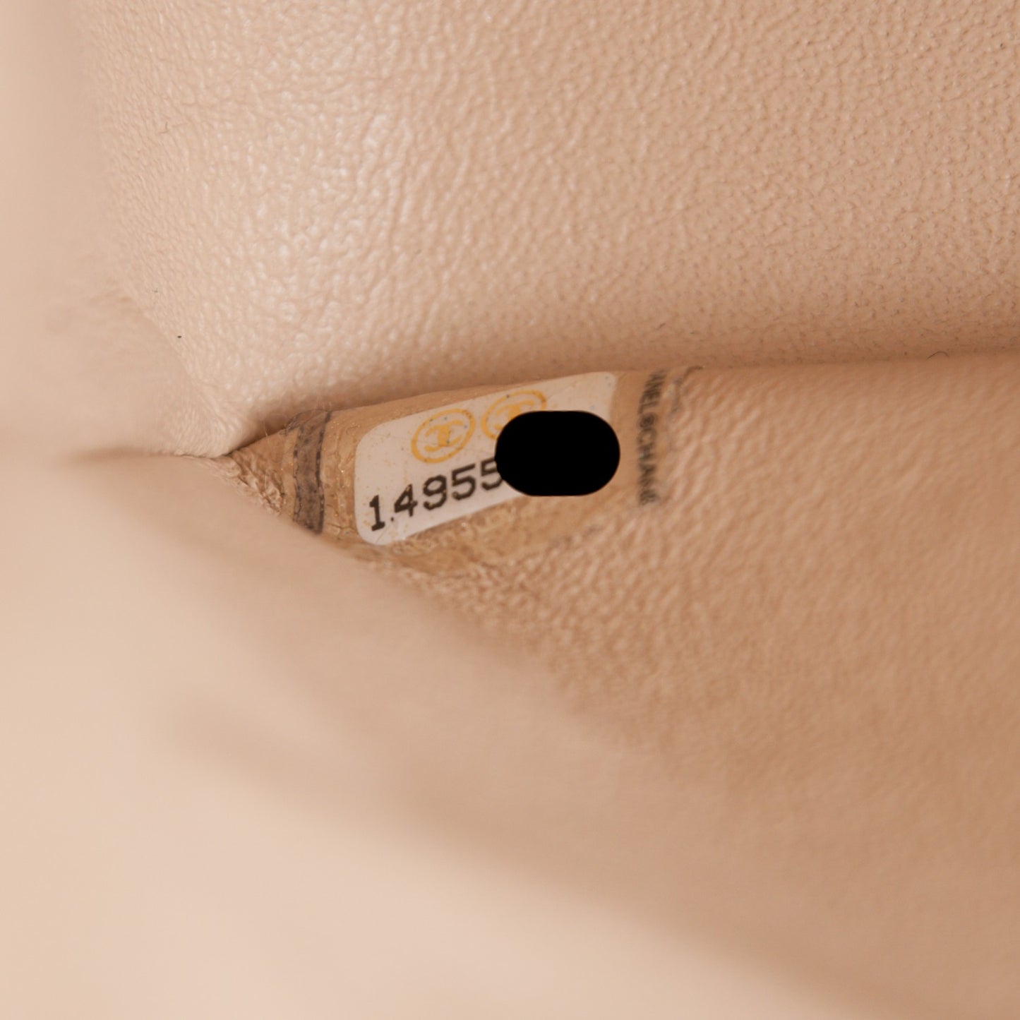 Caviar Quilted Jumbo Double Flap Beige Clair