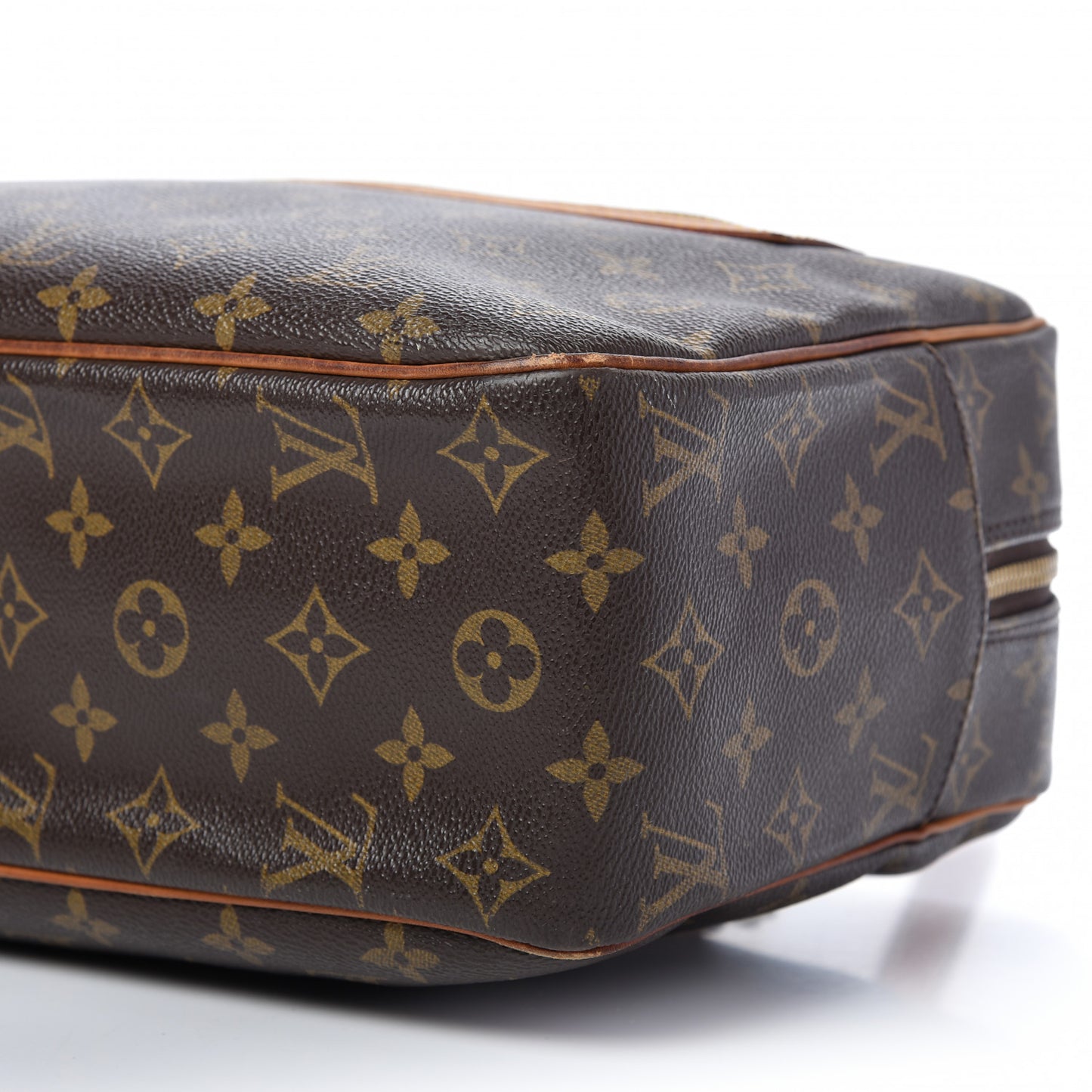 Monogram Cite GM