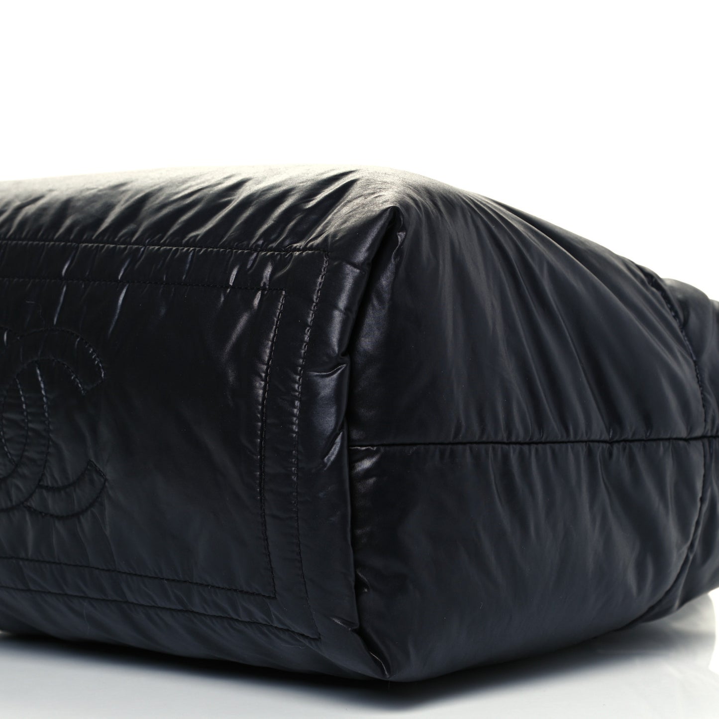 Nylon Quilted Medium Coco Cocoon Reversible Tote Black