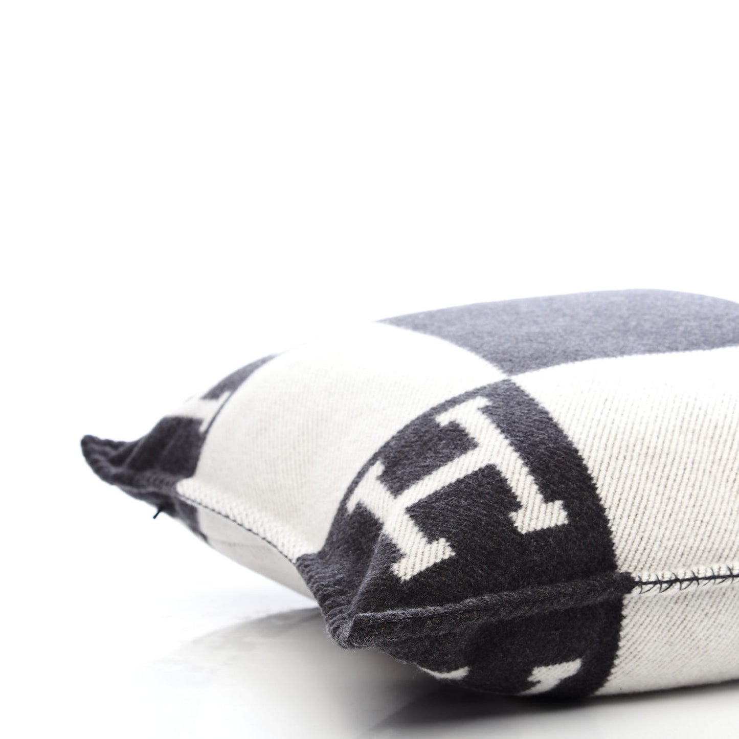 Wool Cashmere Avalon Pillow PM Ecru Gris Fonce
