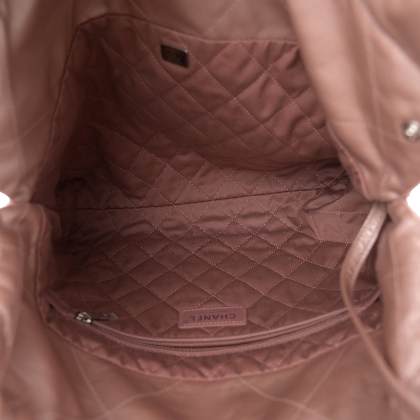 Metallic Calfskin Quilted Small Chanel 22 Pink