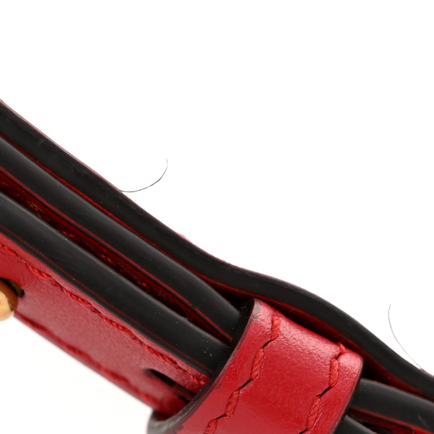 Calfskin Matelasse Small GG Marmont Chain Shoulder Bag Hibiscus Red