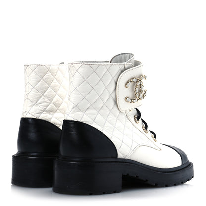 Chanel Shiny Goatskin Calfskin Quilted Lace Up Combat Boots 41.5 White Black 5 of 15
