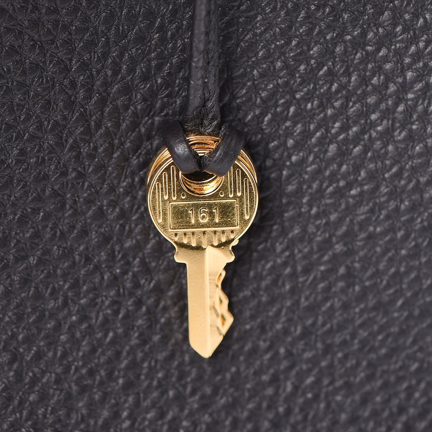 Togo Kelly Retourne 32 Black