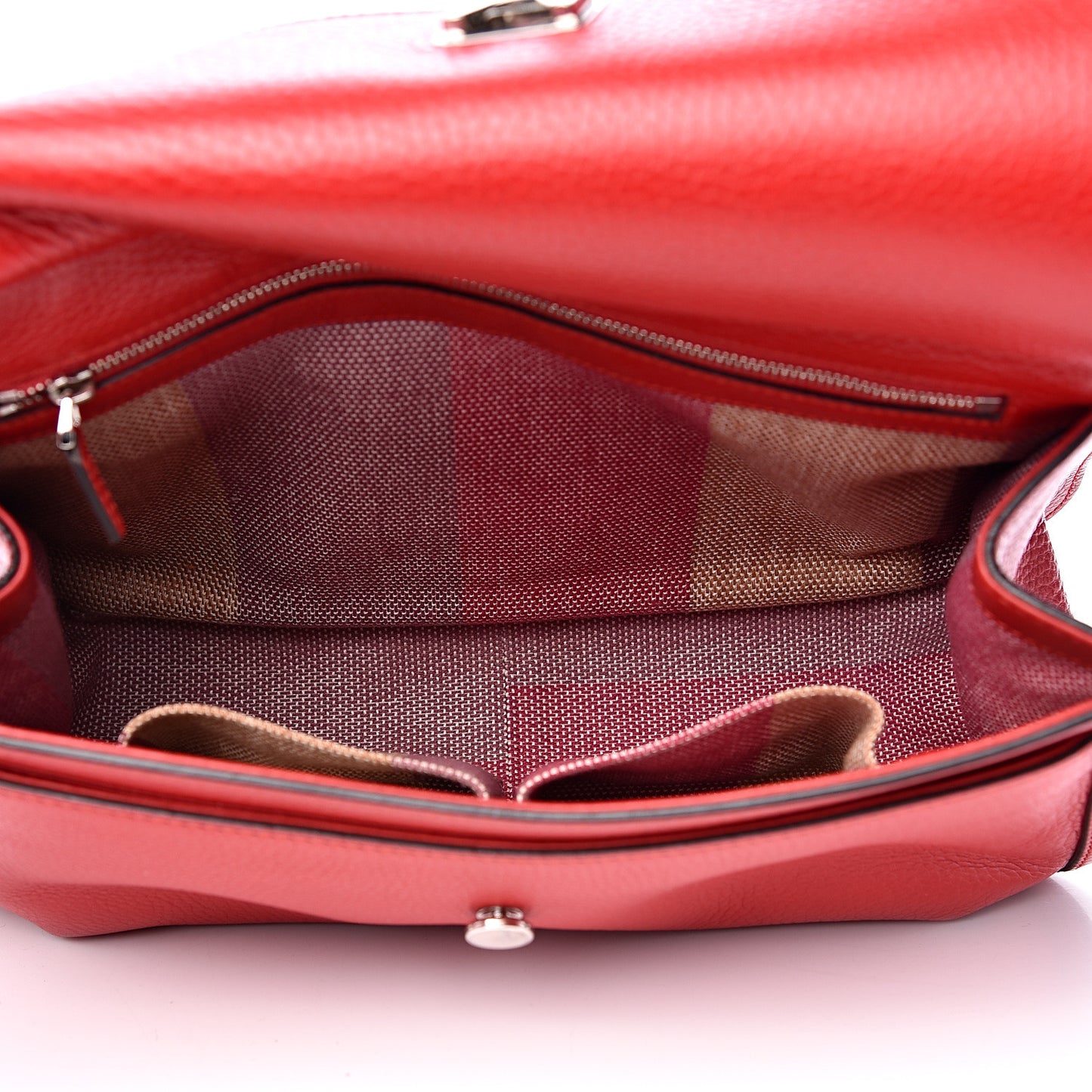 Pebbled Calfskin Medium Bamboo Daily Flap Shoulder Bag Red