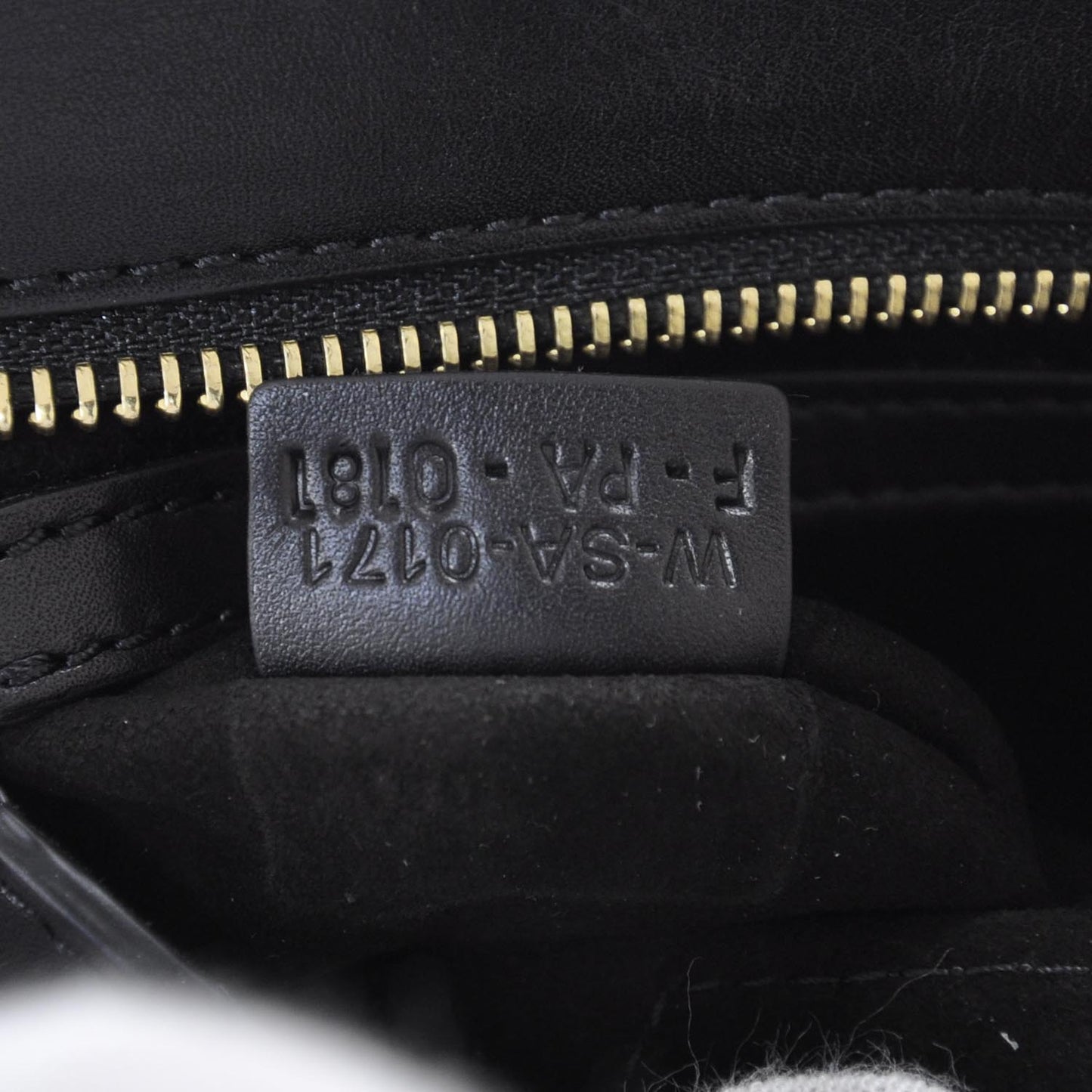 Calfskin and Suede Trapeze Black