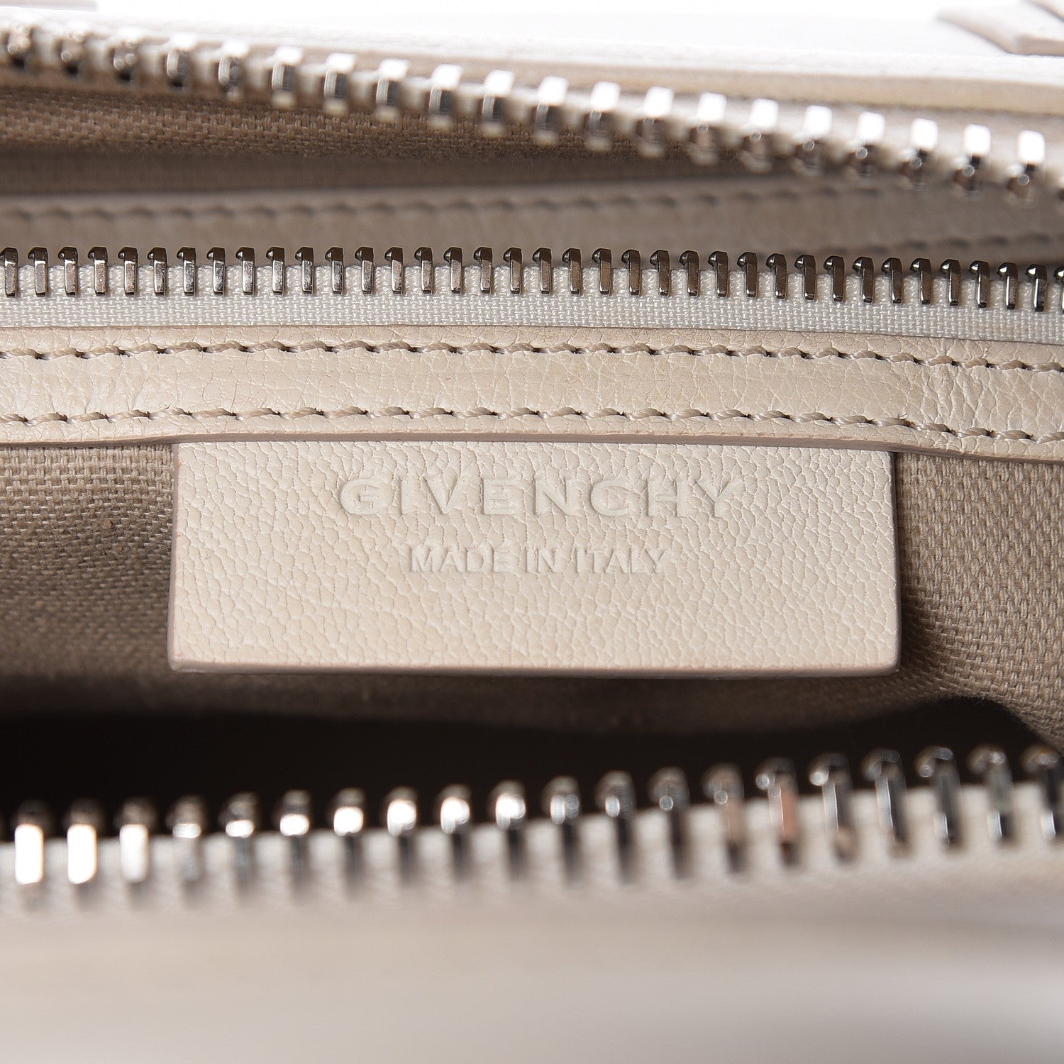 Givenchy Sugar Goatskin Small Antigona Off White 6 of 24