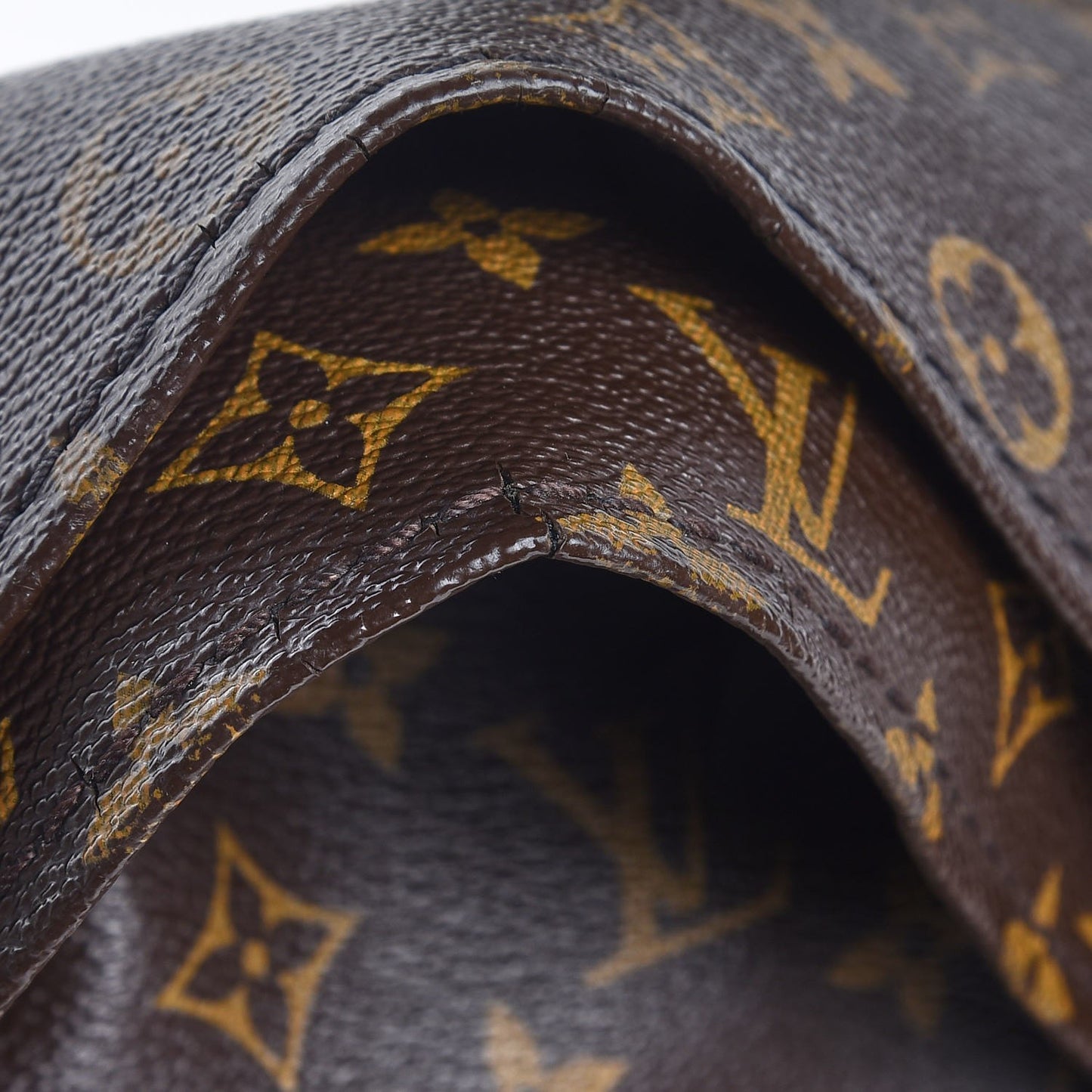 Monogram Artsy MM