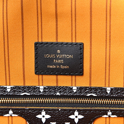 Louis Vuitton Monogram Giant Jungle Neverfull MM Black 7 of 11