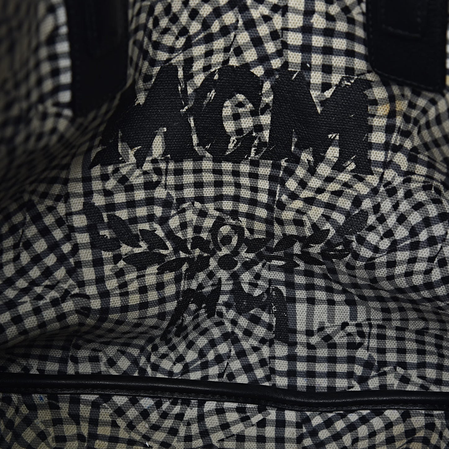 Visetos Medium Liz Reversible Shopper Tote Black