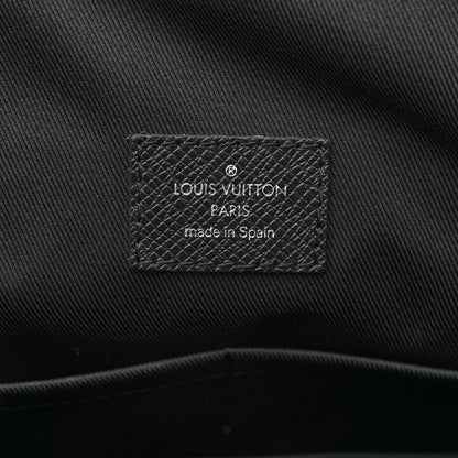 Louis Vuitton Taiga Anton Messenger MM Black 6 of 9