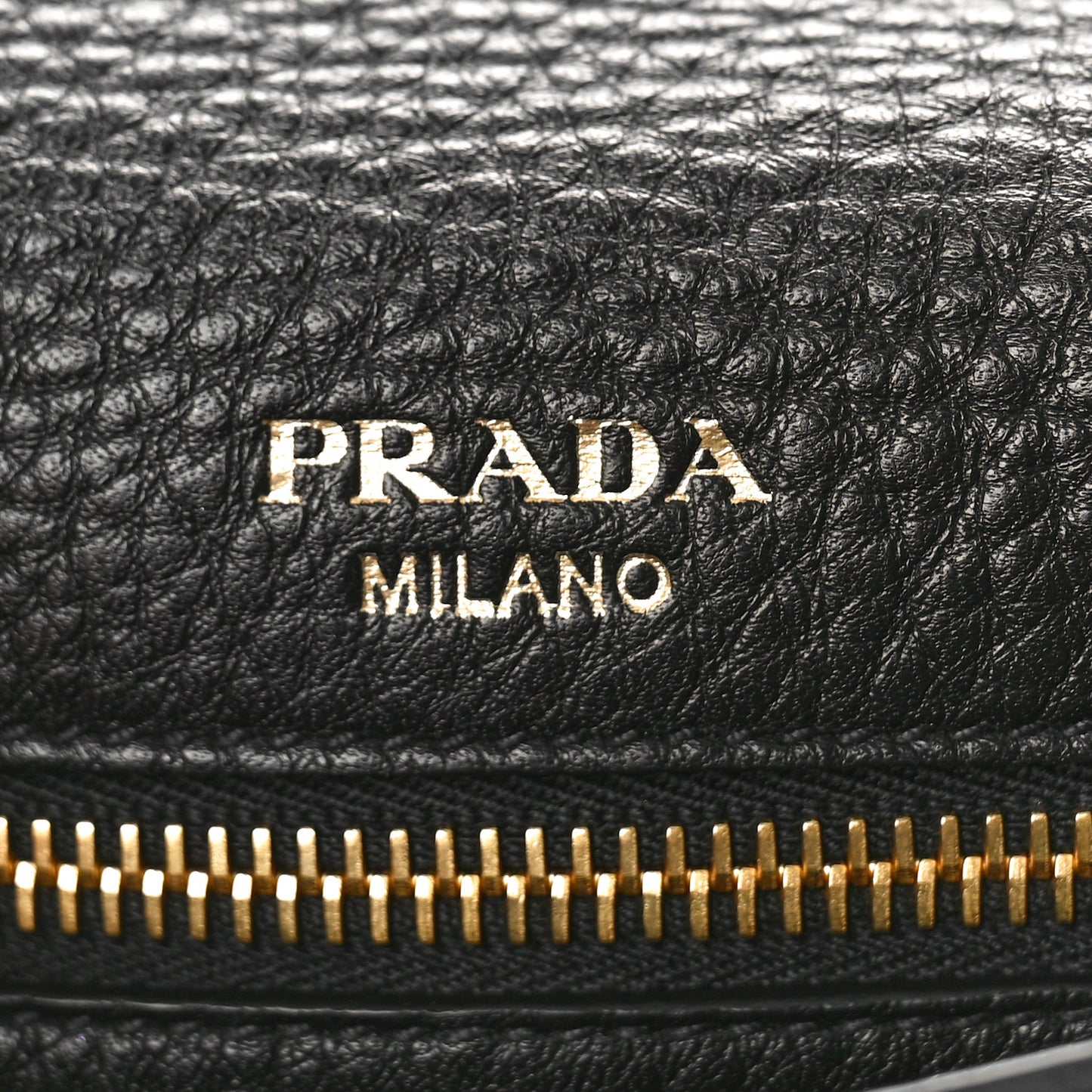 Vitello Daino Crossbody Flap Black