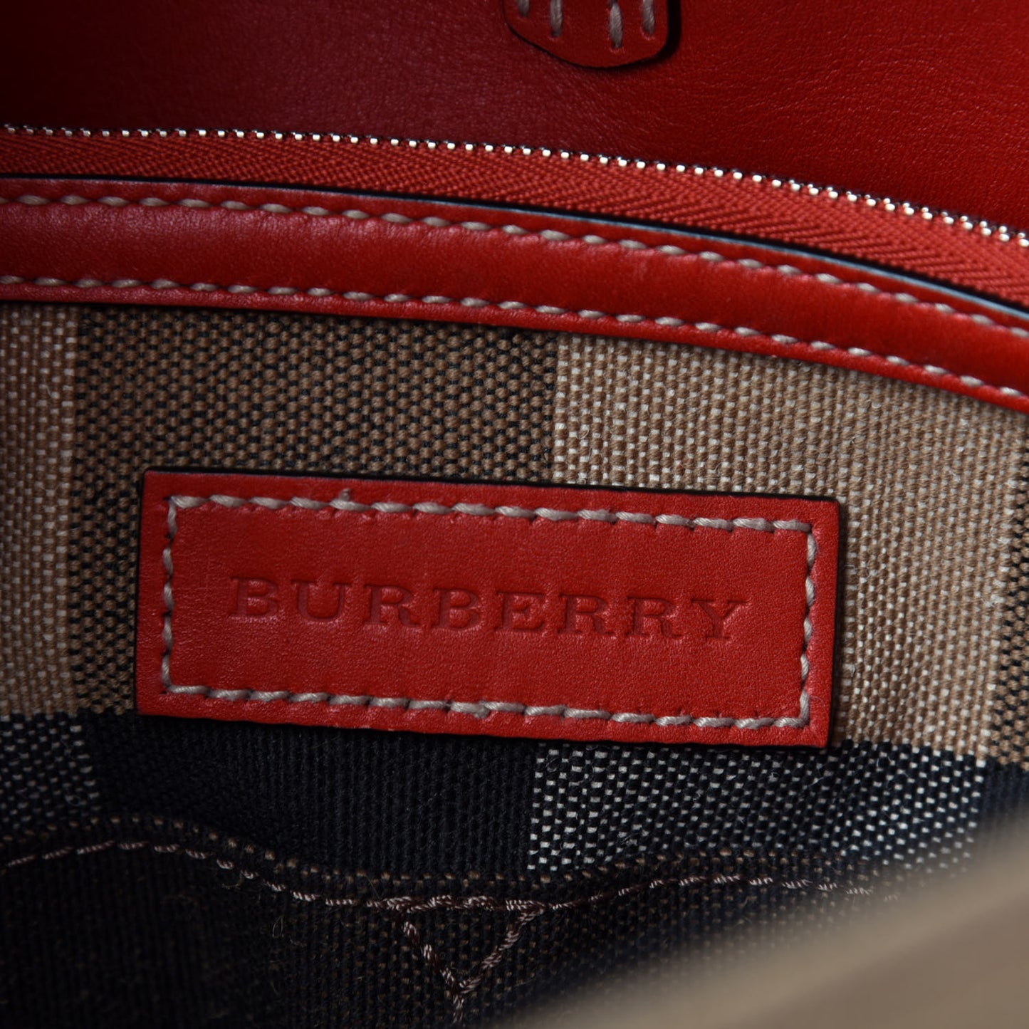 Canvas Mega Check Medium Susanna Hobo Red