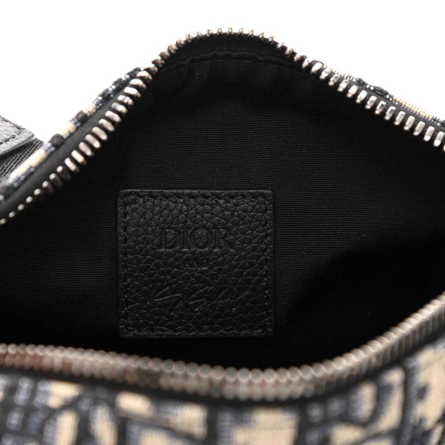 Christian Dior X KENNY SCHARF Oblique Canvas Embroidered Patches Roller Messenger Bag Charcoal 6 of 10