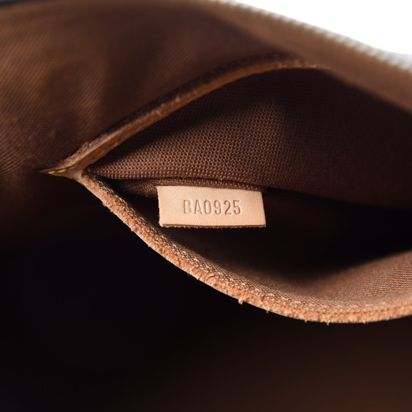 Monogram Alma PM