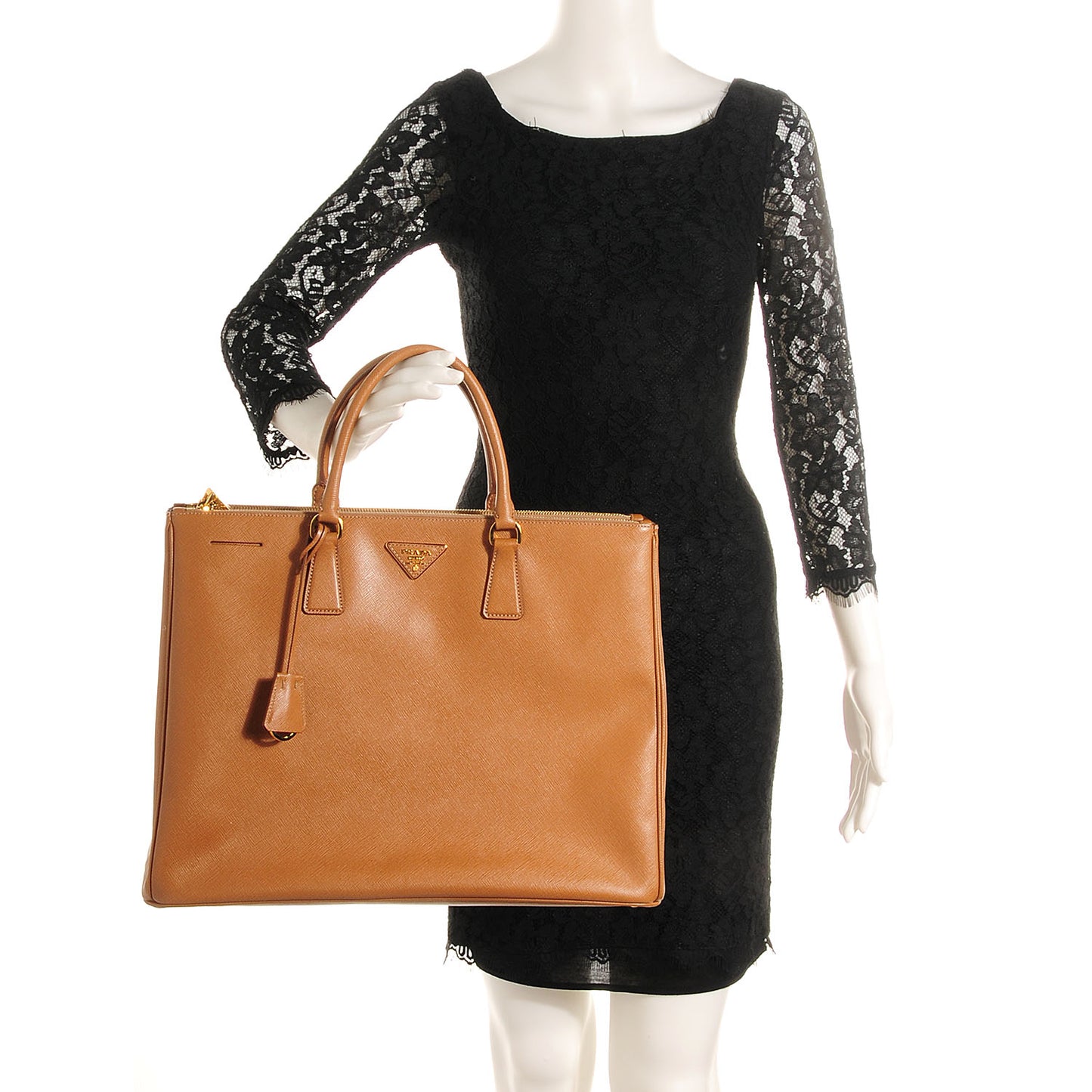 Saffiano Lux Extra Large Galleria Double Zip Tote Caramel