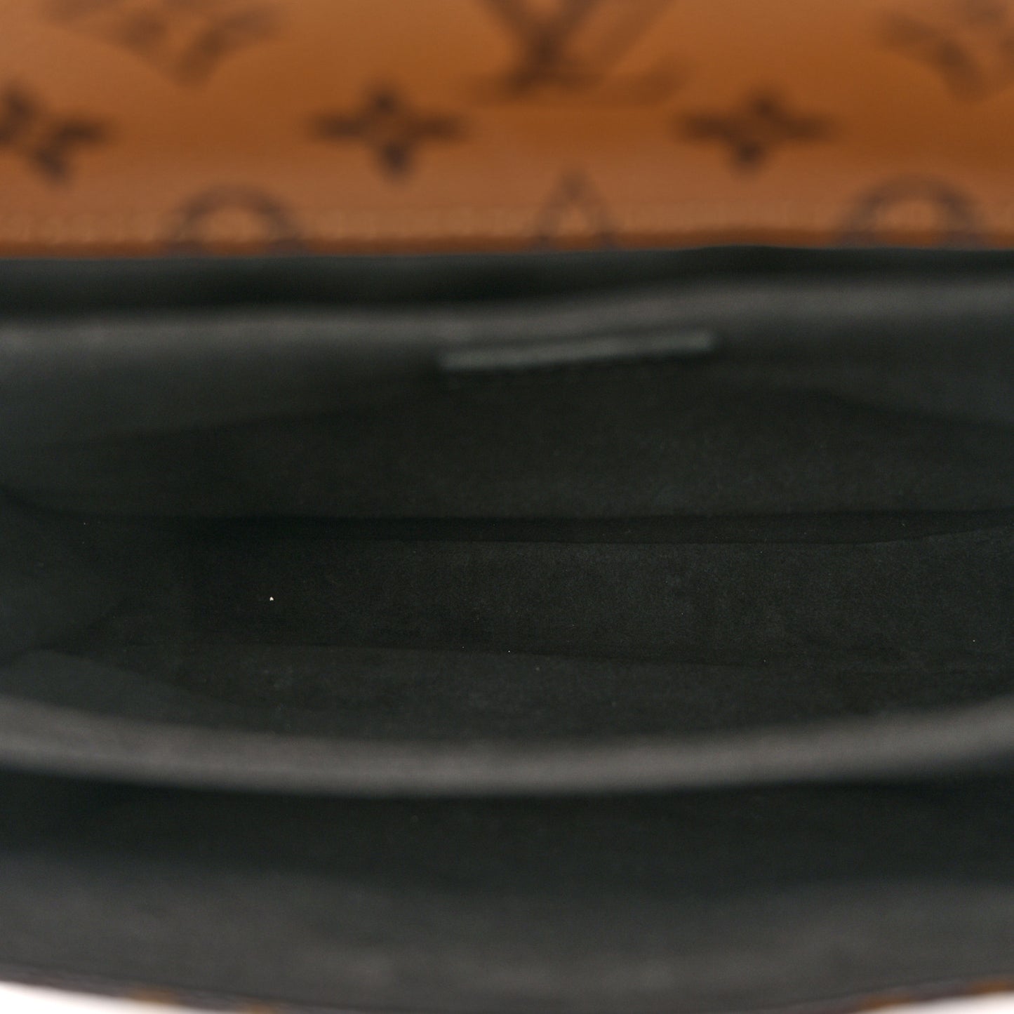 Reverse Monogram Pochette Metis