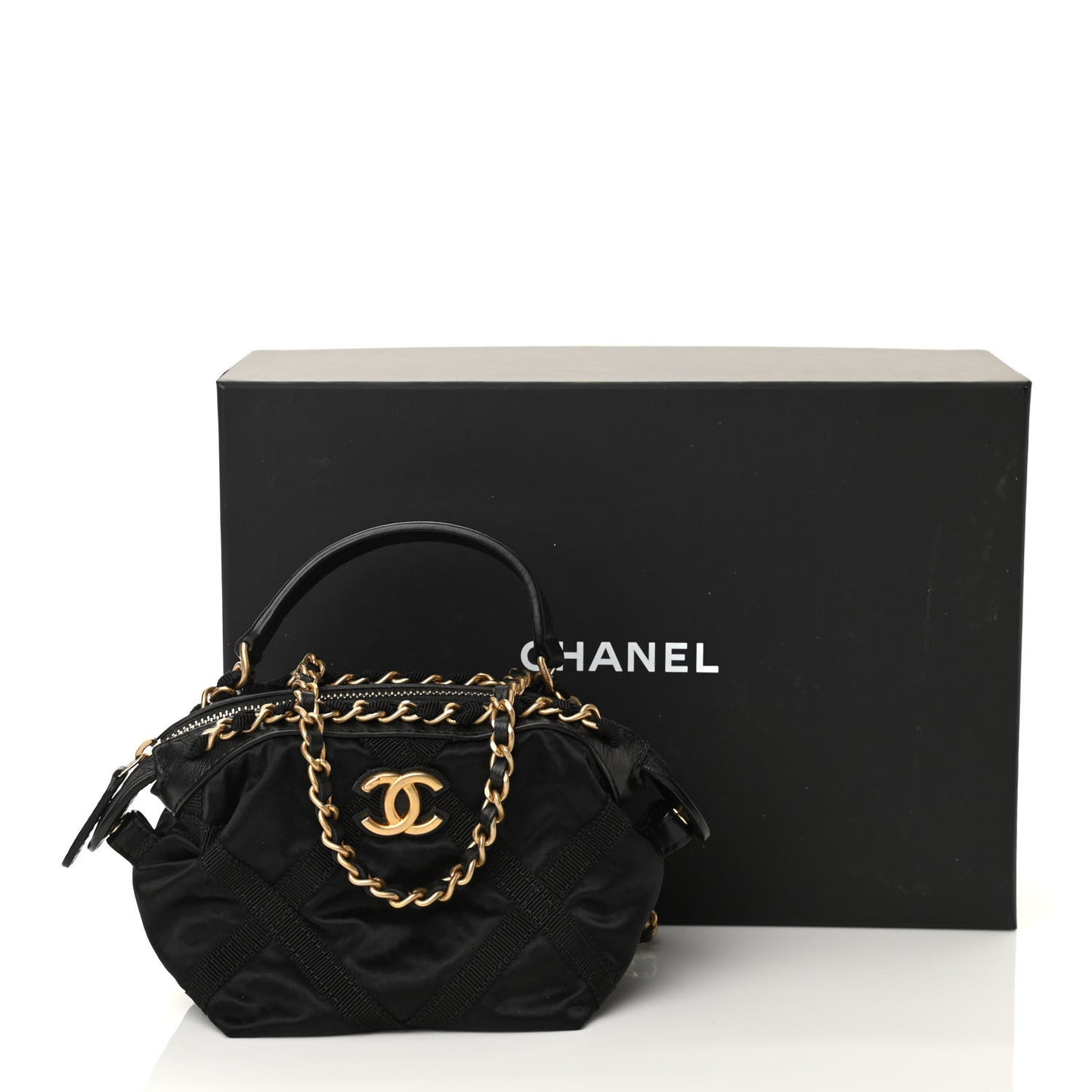 Nylon Grosgrain Quilted Lifestyle Clutch with Chain Black