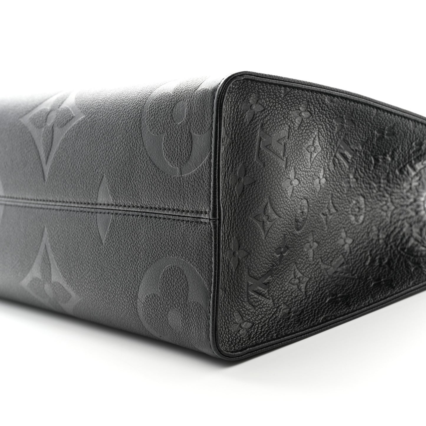 Empreinte Monogram Giant OnTheGo MM Black