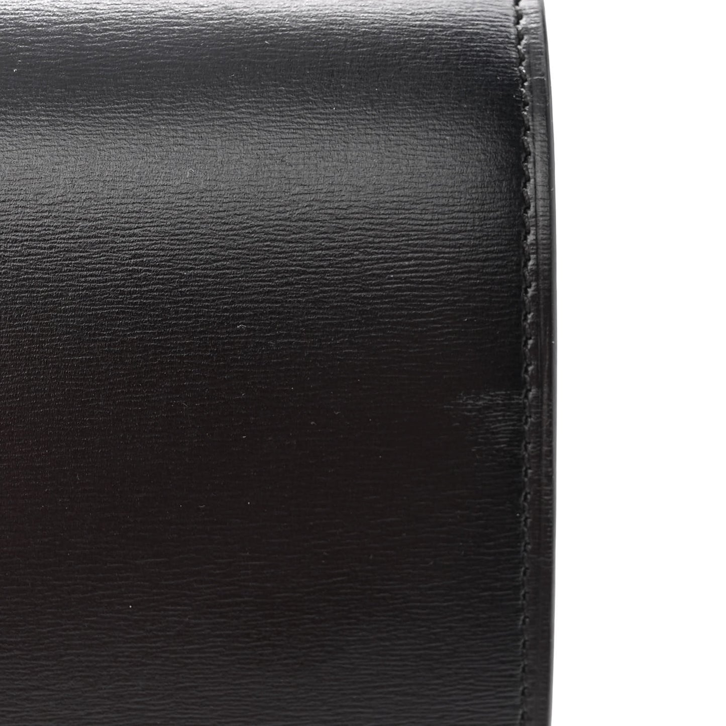 Box Calfskin Medium Classic Box Flap Black