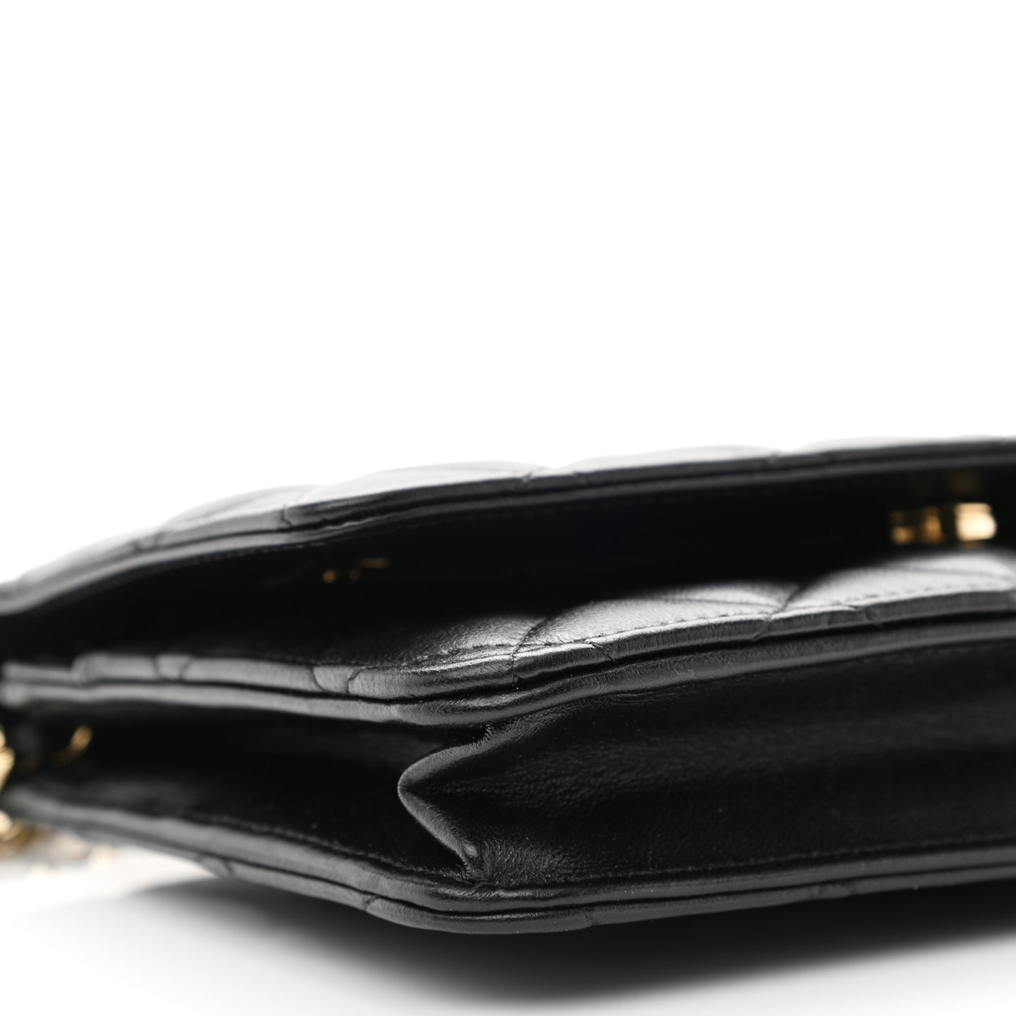 Lambskin Quilted Wallet On Chain WOC Black