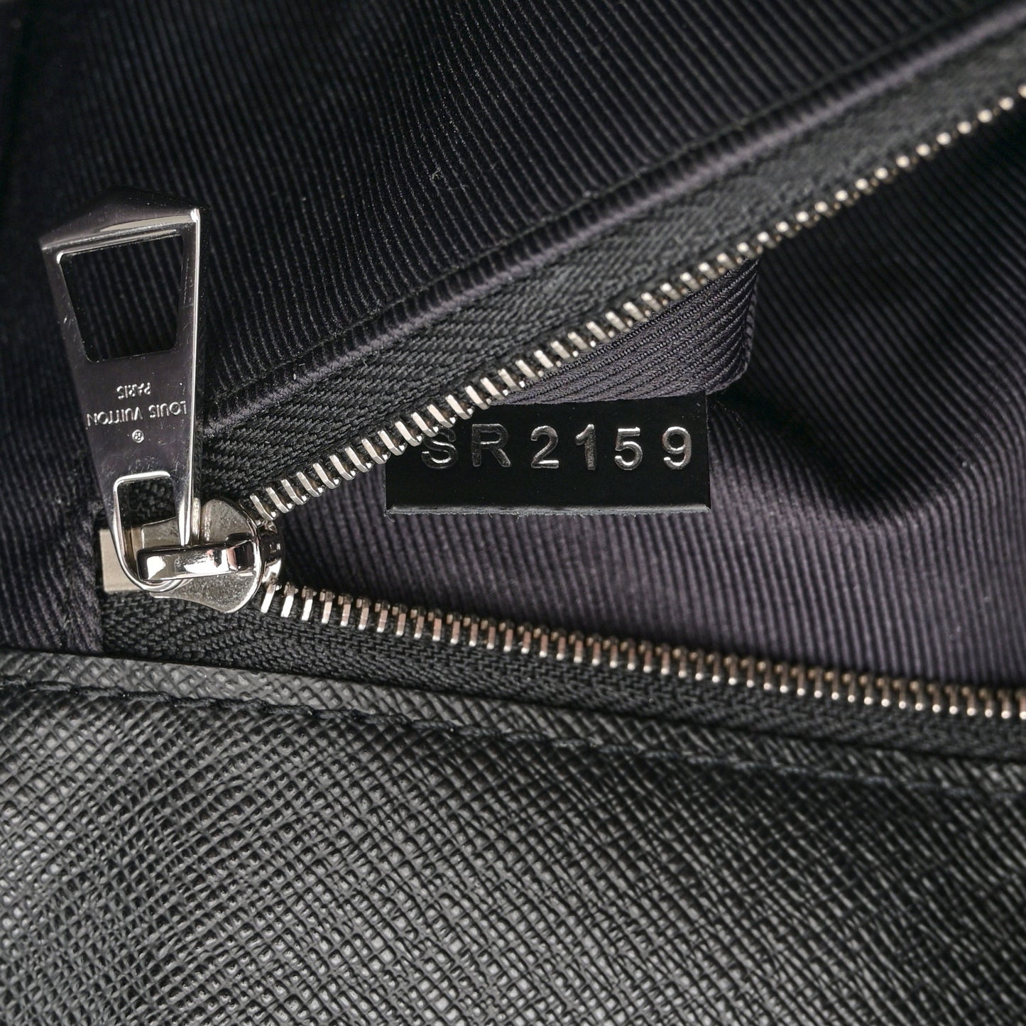 Epi Clery Black