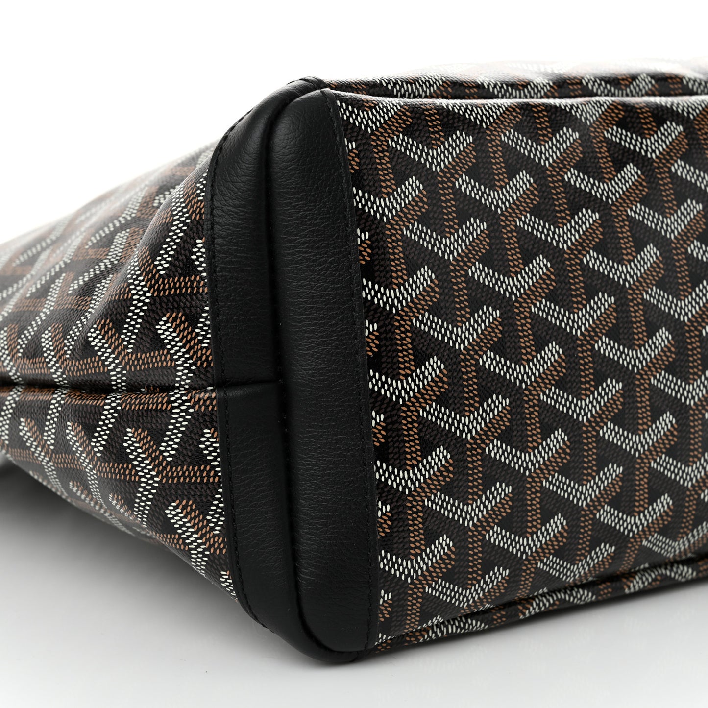 Goyardine Artois PM Black