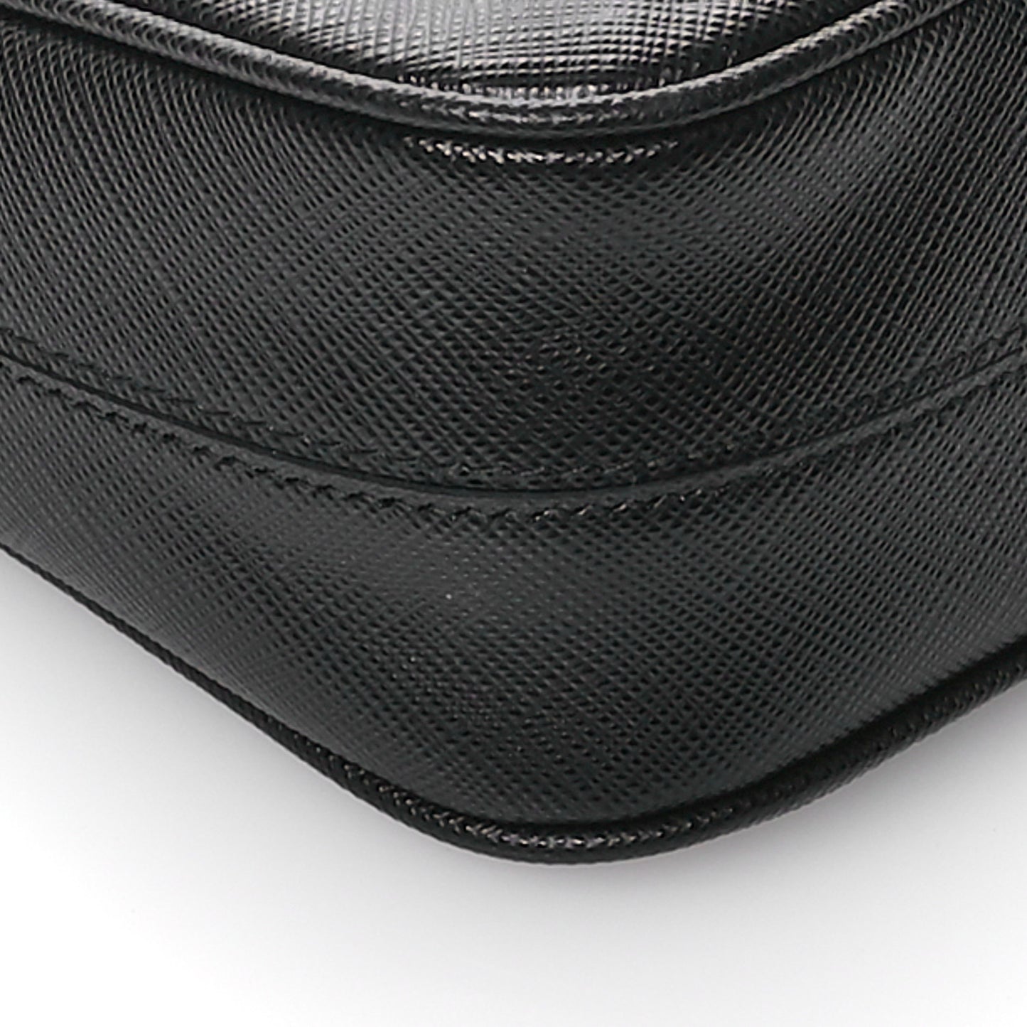 Saffiano Lux Re-Edition 2005 Shoulder Bag Black