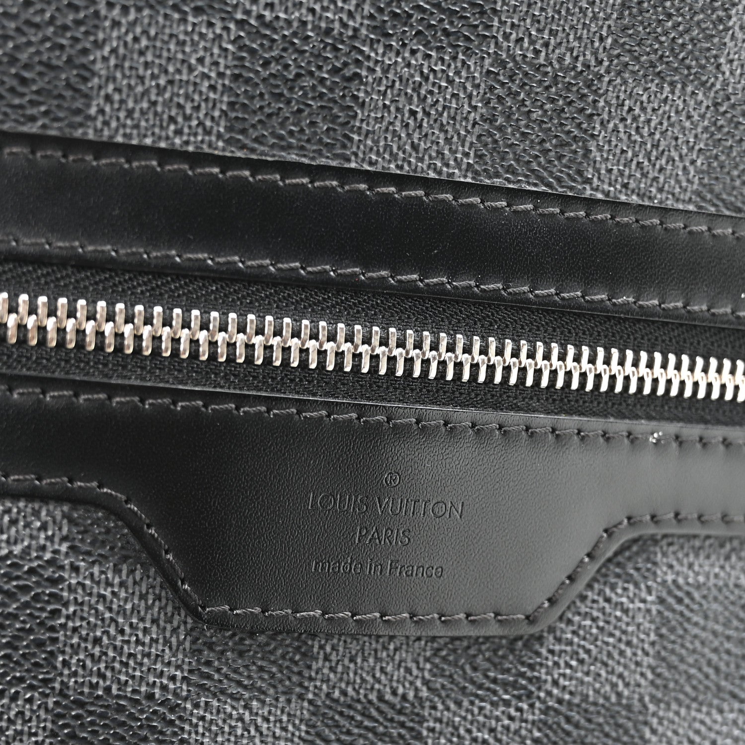 Louis Vuitton Damier Graphite Mick MM 6 of 10