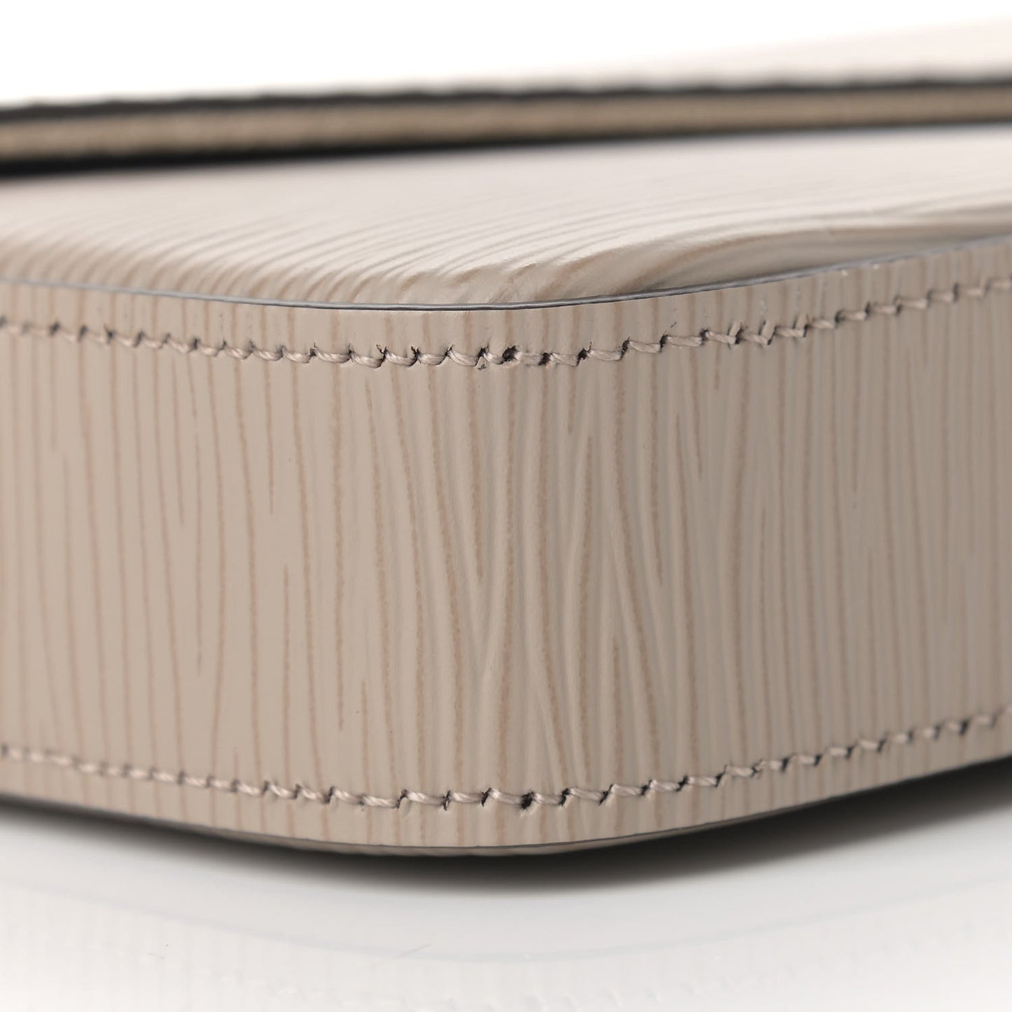 Epi Felicie Pochette Chain Wallet Galet